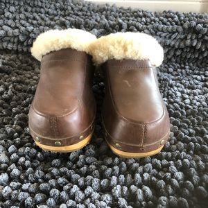 Used Ugg women shoes